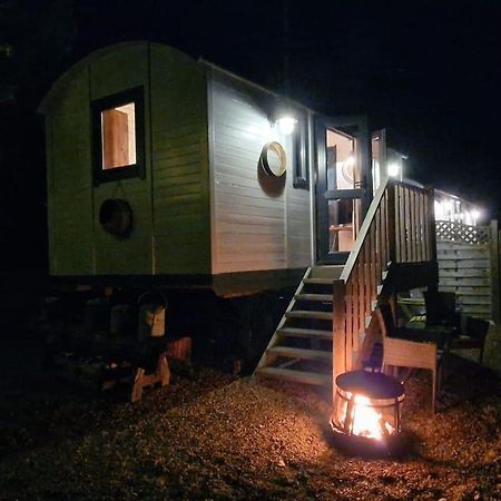 The Cosy Hut Villa Faversham Exteriör bild