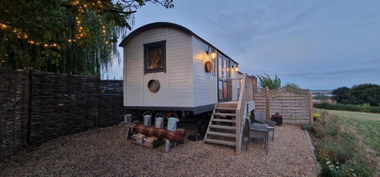 The Cosy Hut Villa Faversham Exteriör bild